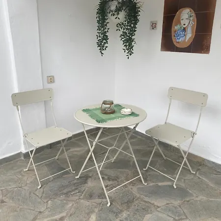 Apartment Small Garden