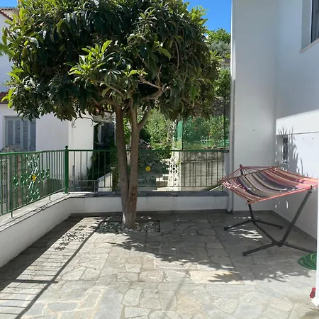 Small Garden カヴァラ