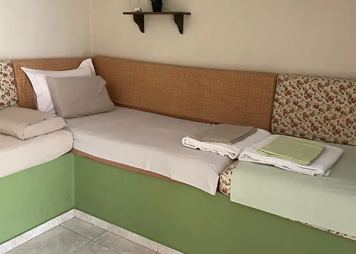 Small Garden Apartament